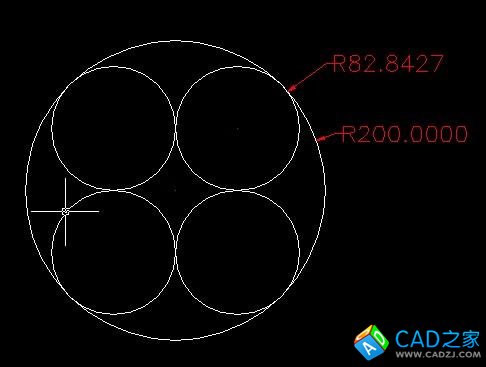 cad一个大圆内切4个相切的小圆怎么画